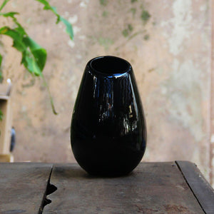 Florero Egg Negro